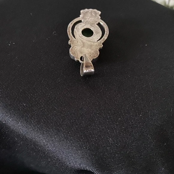 Silver pendant with green turquoise. - Picture 2 of 4